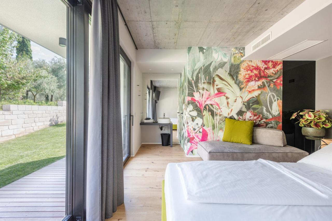 Bed and Breakfast Oleeva Garda Living - Adults Only à Riva del Garda Extérieur photo