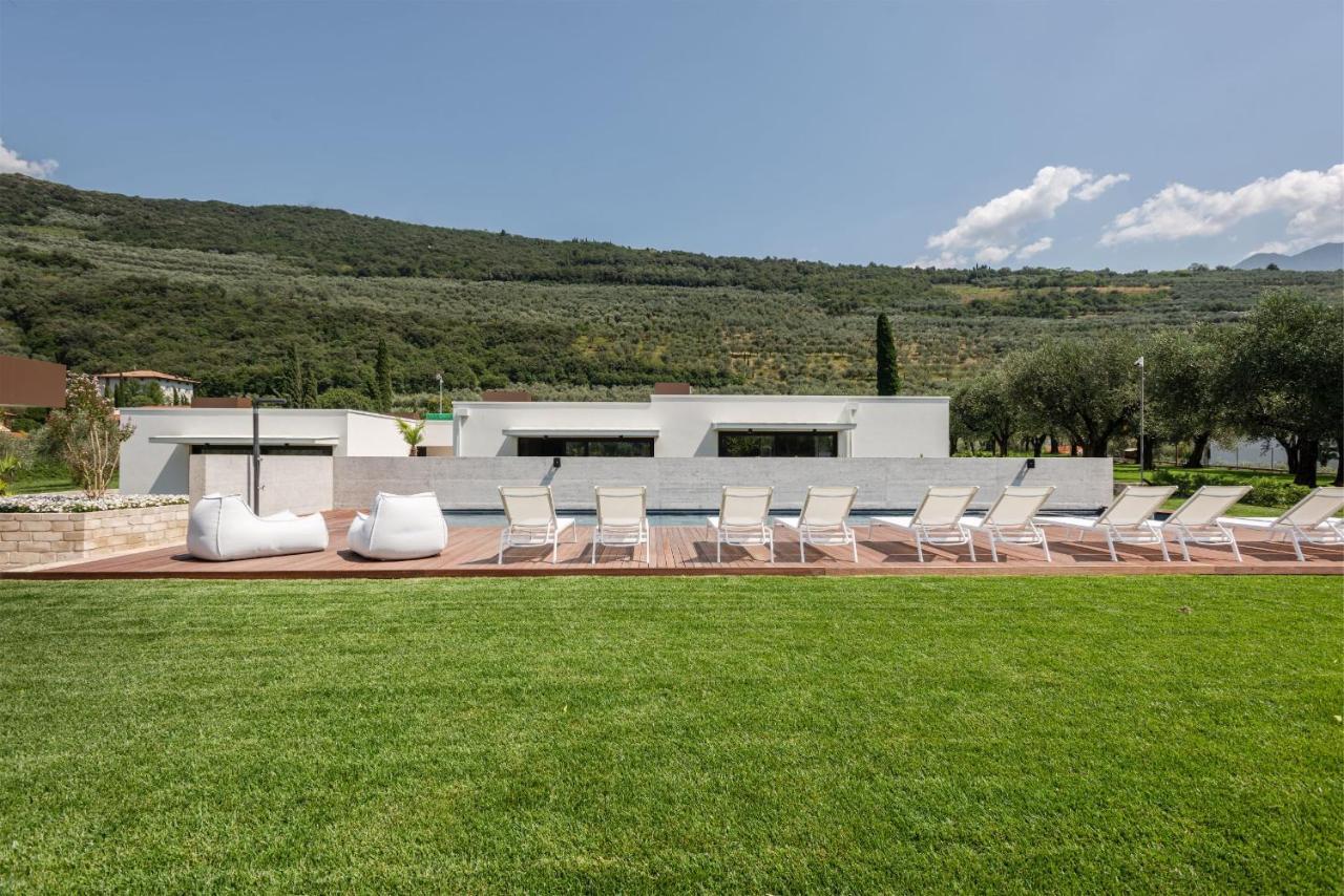 Bed and Breakfast Oleeva Garda Living - Adults Only à Riva del Garda Extérieur photo